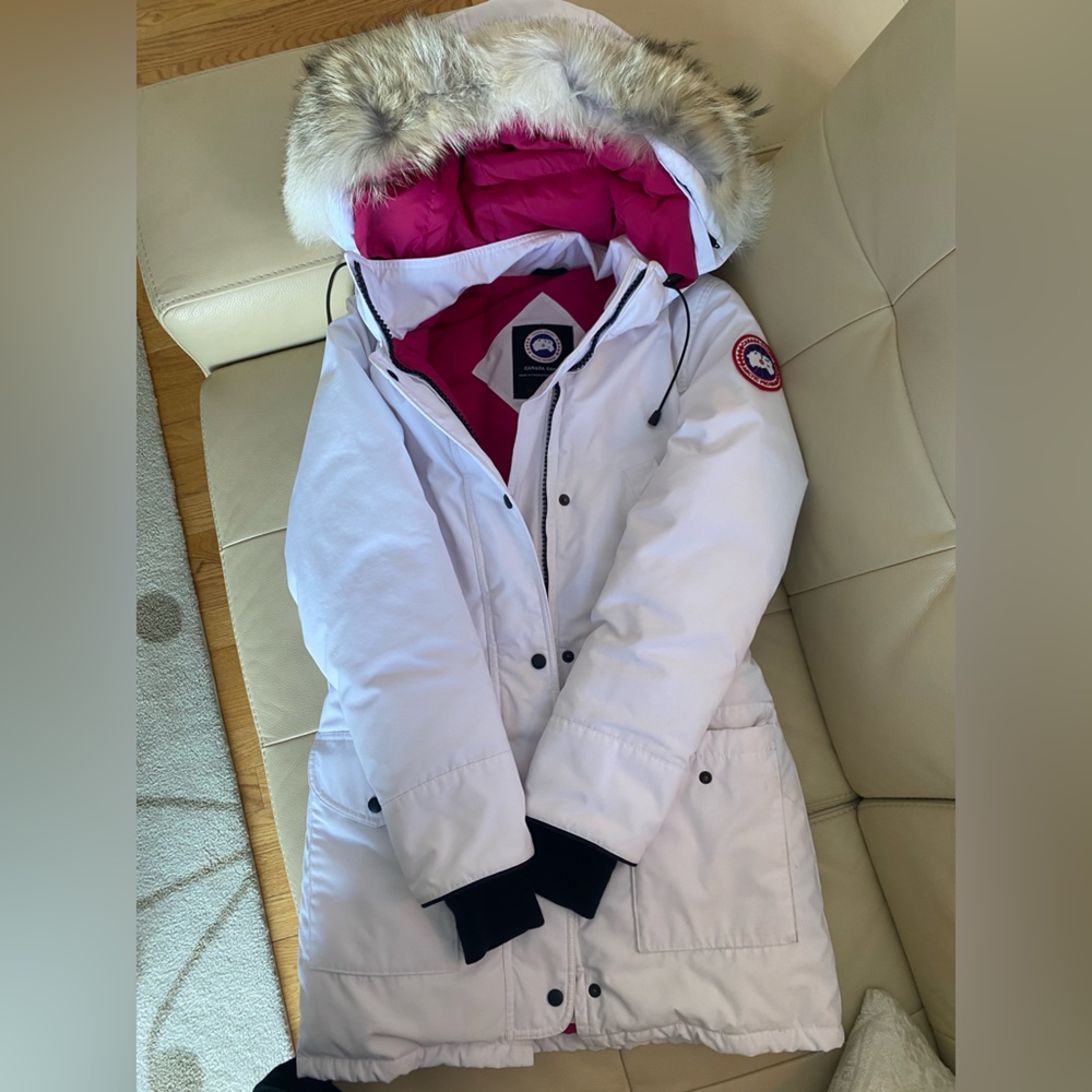 Limited Edition Pink Interior Canada Goode Ladies’ Parka (Brand New)